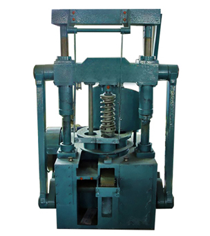 Semi-closed coal briquetting machine